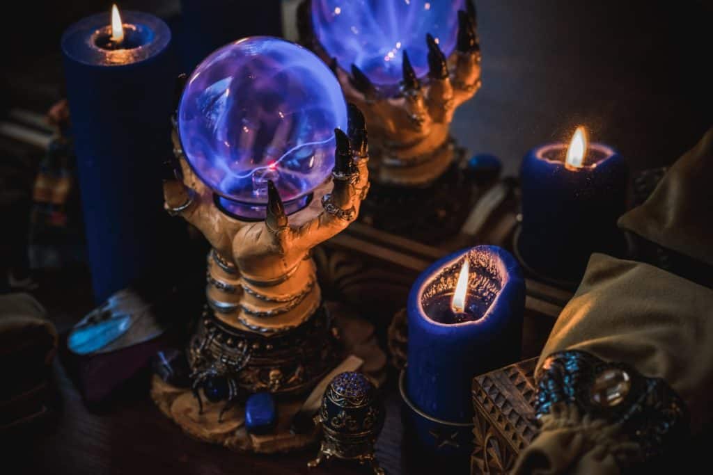 Izdelava domače tarot škatlice – s pomočjo oglasnika